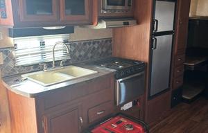 2015 Salem 26TBUD RV rental photo 11
