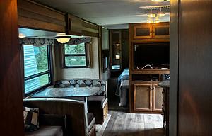37' Keystone Sprinter Big and Perfect for familys!