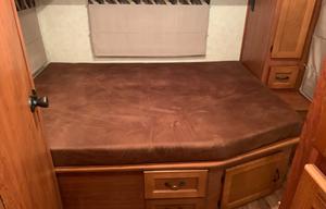 2013 Coachmen RV Freelander 26QB Ford 450