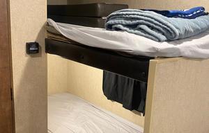 18’ Autumn Ridge: Sleeps 5, Easy Tow, Cozy!