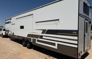Cliff & Shalauna’s Kid- and Pet-Approved RV Rental