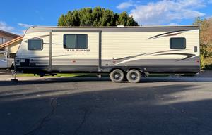 Heartland Trail Runner 28TH Toy Hauler