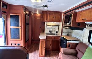 2013 Coachmen RV Freelander 29QB Ford 450