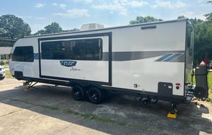Rockin’ Rooh’s RV