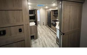 Grand Design Imagine XLS 23BHE upgraded Queen bed!