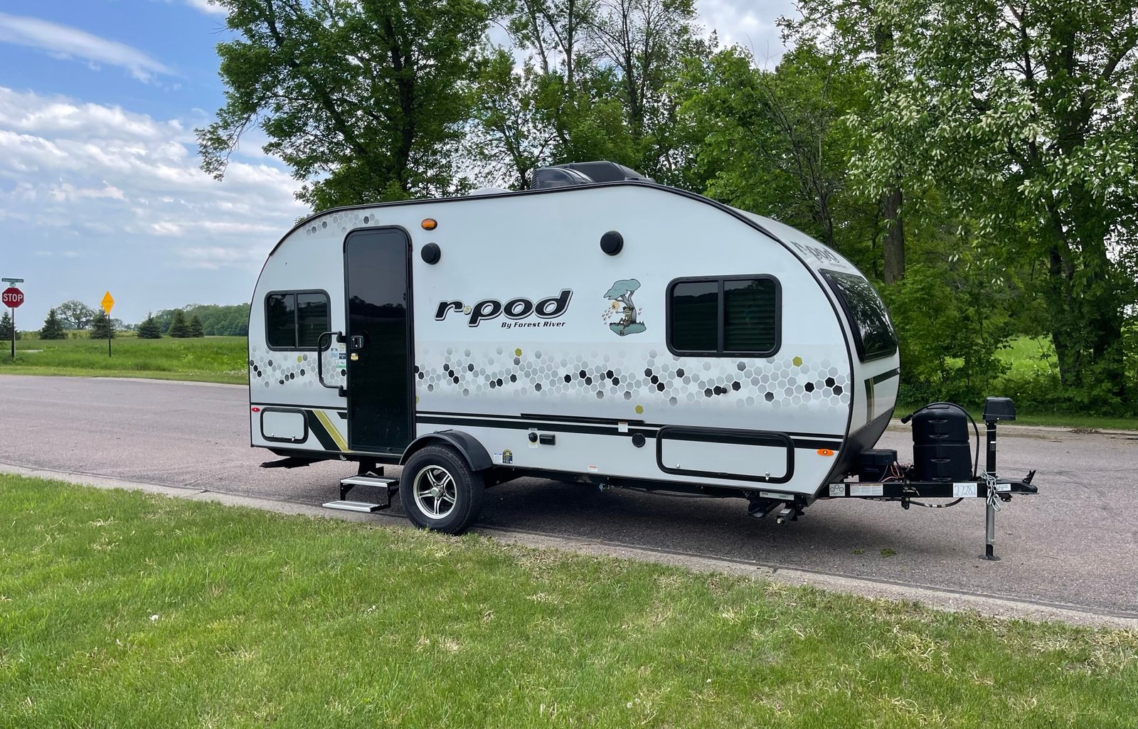 Stylish, compact camper, sleeps 4, lots of options