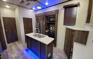 2019 CrossRoads RV Volante 3851FL