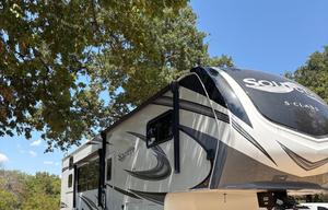 Rolling Family Retreat Bunk House with 2 full bath