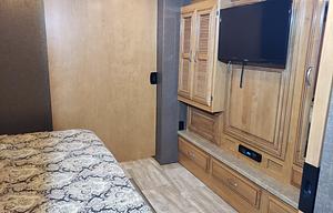 Luxury Class A  - DELIVERY & SETUP by OWNER