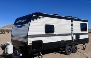 Keystone Hideout 20RDWE — Easy Tow Sleeps 5