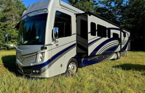 Megawatt: Solar Off-Grid Luxury Class A w/ Wifi
