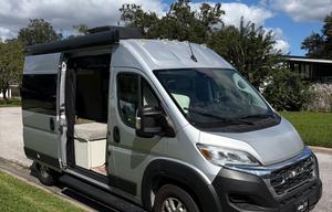 Luxury Thor Motorhome | Your Home Away From Home