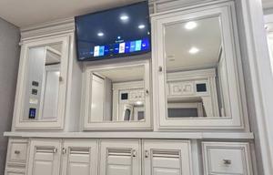 Rare Ultra-Luxury Diesel | Sleeps 9+ | 2 Bath