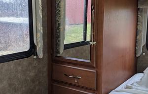 2013 Thor Motor Coach Chateau 28Z