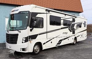 2022 FR3 34DS RV rental photo 10