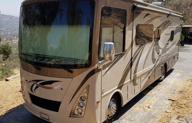 Class A - 2016 Windsport 29M - has everything