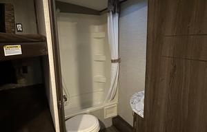 2019 Keystone RV Premier Ultra Lite 29BHPR RV rental photo 7