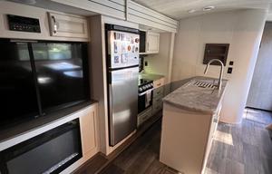 2022 Keystone RV Cougar Half-Ton 34TSB