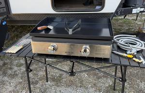 The Wandering Wolf 23 ft Black Label