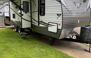 2014 Keystone RV Hideout 27DBS