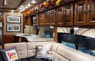 Easy to Drive, Luxury RV, Home away from Home