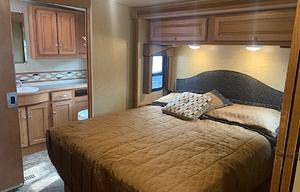 2014 Winnebago - Vista 35B