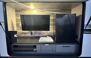 Crossroads Volante 34BH - Kid & Pet Friendly!