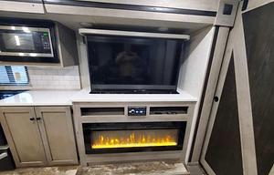 Family Bunkhouse w/ Outdoor Kitchen & Delivery