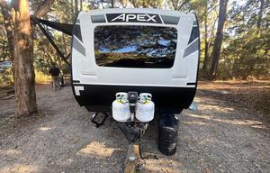 Family Bunkhouse Coachmen Apex Ultra-Lite 300BHS