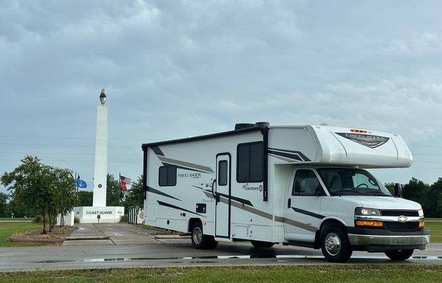 2025 BRAND NEW TOP RATE  FreeLander 27QB CHEV 4500