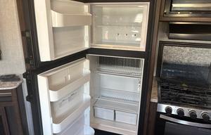 Marylisa's 2020 Zinger 9 sleeper