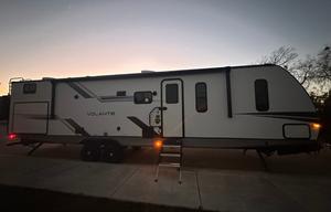 Crossroads Volante 34BH - Kid & Pet Friendly!