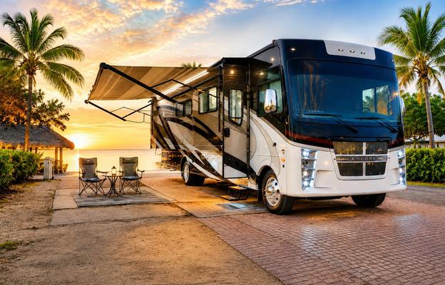 Luxury 2021 Coachmen Encore 355DS | Washer & Dryer
