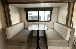 Camping Comfort & Luxury '21 Keystone Springdale