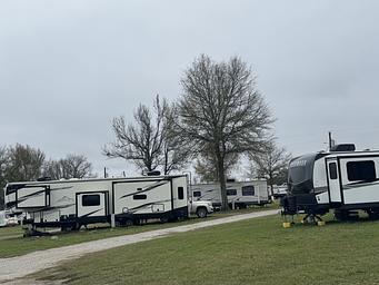 Trails End Grocery & RV