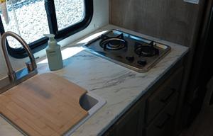 2025 20' Bunkhouse with Front RV Queen Bed, Cute!
