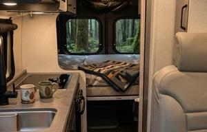 2023 Thor Motor Coach Dazzle 2AB