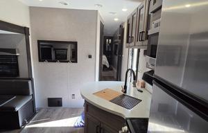 2021 Telluride 296BHS RENTAL