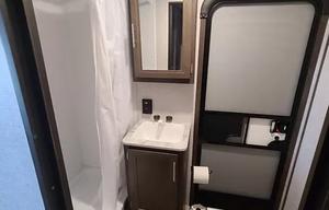 2021 Dutchmen RV Coleman Lantern Series 334BH RV rental photo 19
