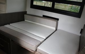 Cozy 23' Class C Motorhome | Sleeps 5