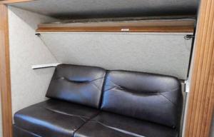Luxury Lacrosse Camper RV Rental 35'