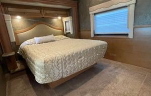 Beautiful Bay Star - Huge Floor Plan!