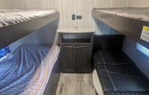 2020 Whole family hauler QB00