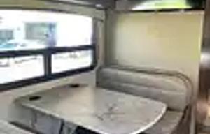 Breeze Family RV Rental - Kid and Pet Friendly