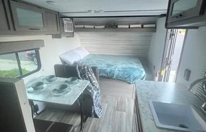 *FULLY LOADED* Adventure ready family RV, Easy Tow