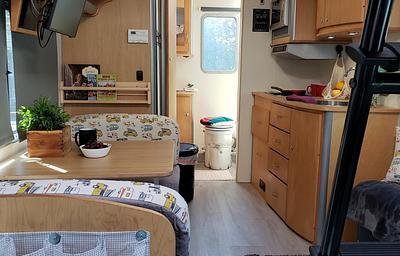 2006 Itasca Navion 23