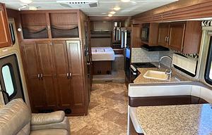 2016 Thor Motor Coach ACE 29.2 - SLEEPS 8