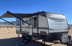 Keystone Hideout 20RDWE — Easy Tow Sleeps 5