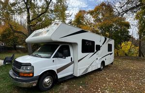 2007 Dutchman Express 6.0 Workhorse Pet Friendly