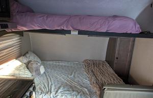 Sun Lite 16BH — Easy-Tow Family Camper, Sleeps 4